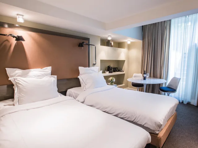 Room, Twin Beds, No Window، Hotel Roemer 1/2