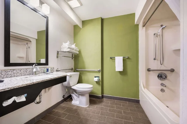غرفة بسرير كوين، Sleep Inn Athens I-65 3/3