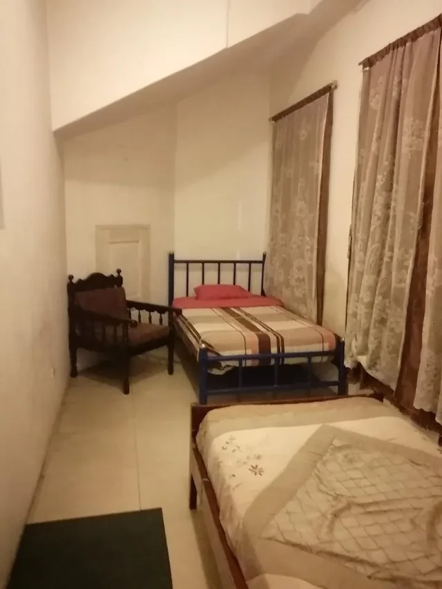 City, 1 Single and 2 Queen Beds، Escocie 5/10
