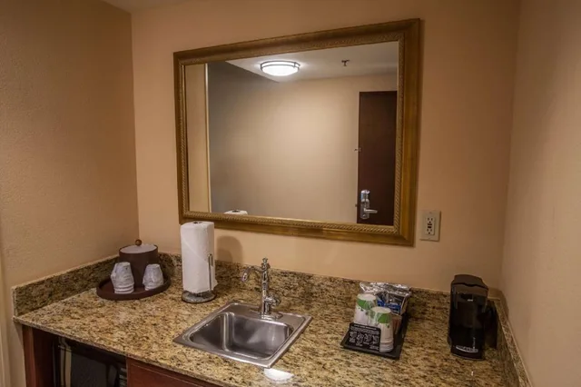 Studio, King Bed, Sofa, Accessible, Hampton Inn Suites Stillwater 6/7