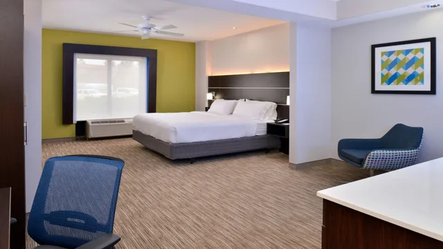 جناح بسرير كينج، Holiday Inn Express Hotel And Suites La Place 1/1