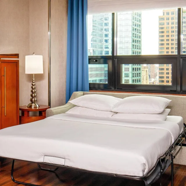 Suite, King Bed, Four Points by Sheraton Midtown Times Square 5/10