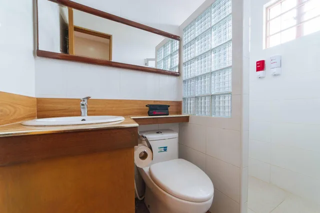 غرفة ديلوكس بسرير مزدوج، RedDoorz Plus @ Starhomes Olivianville 10/10