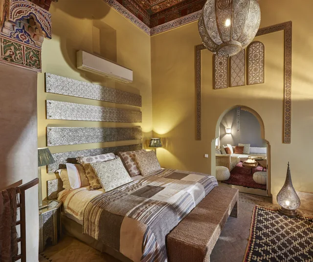 جناح سوبيريور بسرير كينج، Ryad Dyor 5/10