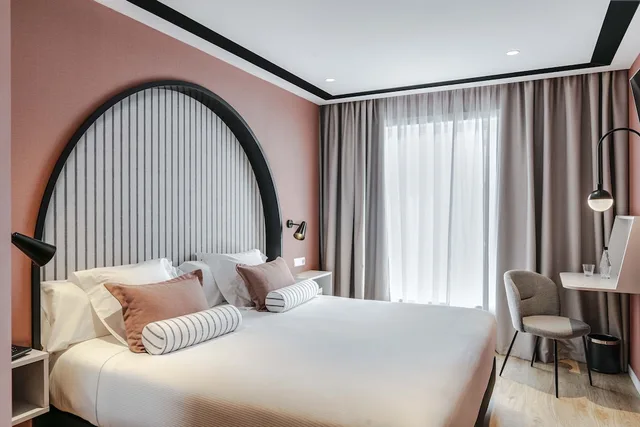 غرفة أساسية بسرير مزدوج، Hotel Vincci Bonjardim 2/7