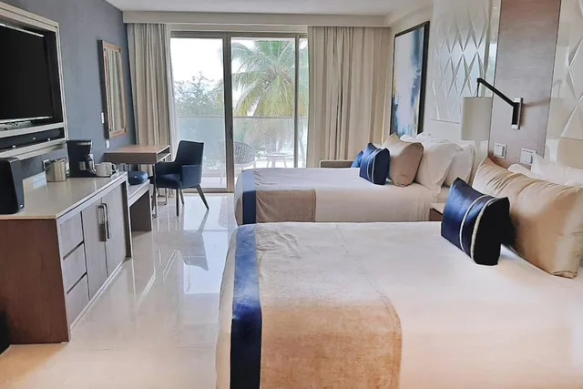 2 Bedrooms, Diamond Club, Presidential, Luxury, Suite, 1 King and 2 Queen Beds, Ocean Front, Sofa، Royalton Grenada, an Autograph Collection All-Inclusive Resort 7/10