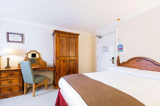 Superior, Family, The Barn Hotel & Spa 1/2