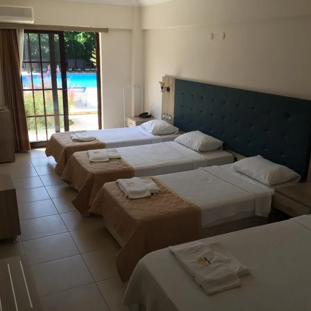 غرفة رباعية، Hamle Hotel 3/6
