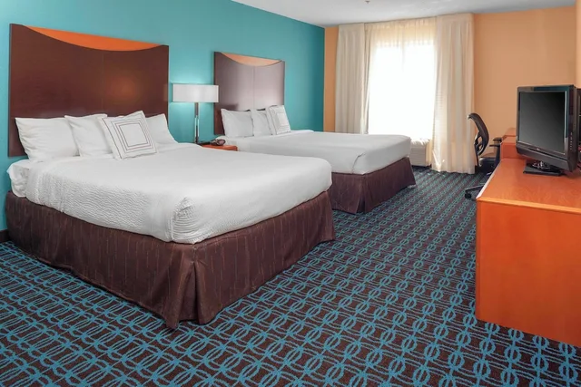 غرفة بسريرين كوين لذوي الإعاقة، Fairfield Inn & Suites Seymour 1/2
