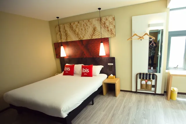 Ibis Xuzhou East Huaihai Road Hotel، Yunlong 10/41