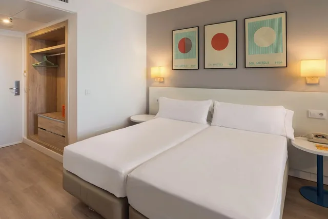 استوديو سوبيريور بسريرين منفصلين بإطلالة على البحر، Sol Puerto Marina 4/10