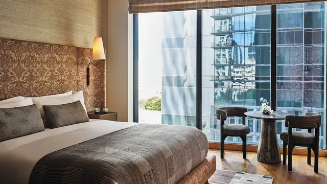 غرفة بريميير بسرير كينج، Austin Proper Hotel A Member of Design Hotels 1/1