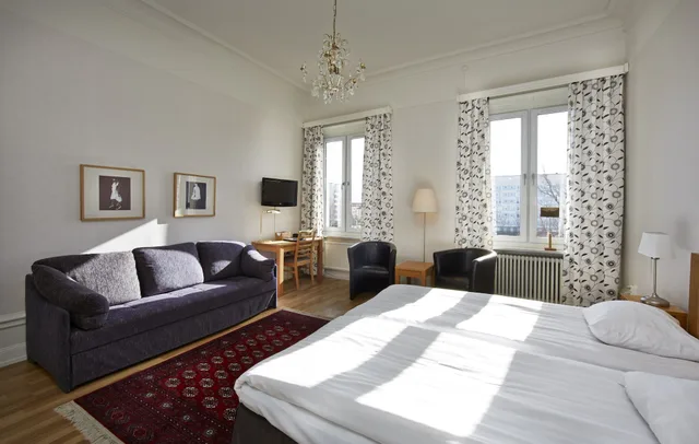 غرفة عائلية بسرير مزدوج مع أريكة، First Hotel City Eskilstuna 2/6
