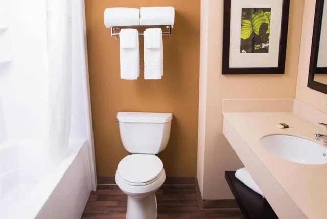Room, 2 Double Beds, Kitchen, Studio 6 Extended Stay South Bend Mishawaka South IN 6/10