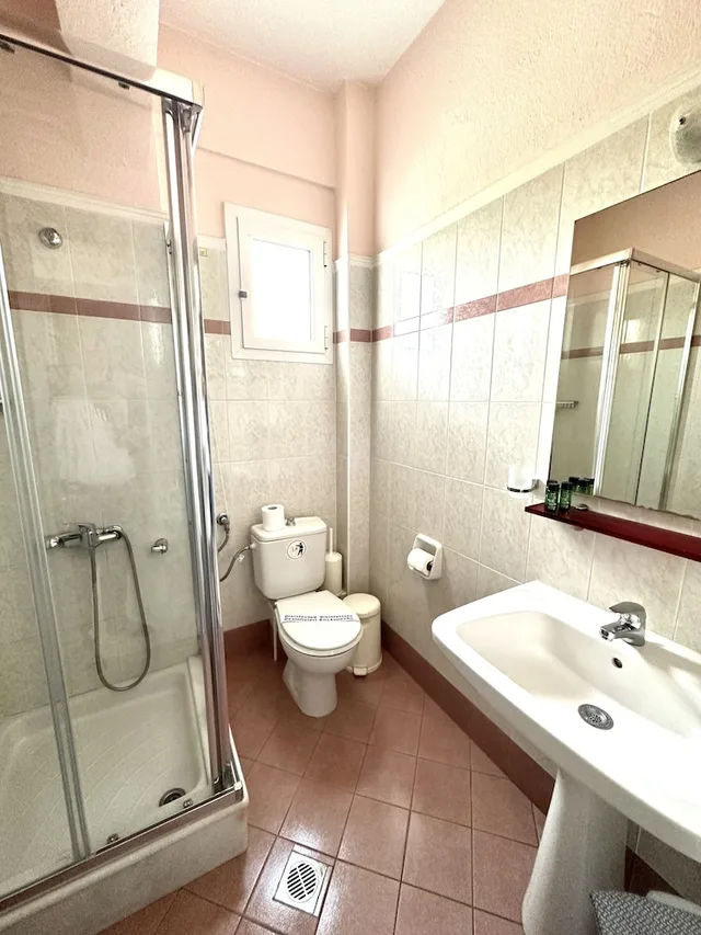 غرفة بسرير فردي، Hotel Ioni 8/10