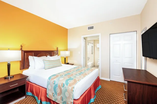 جناح بسرير كوين بإطلالة على المسبح بغرفة نوم واحدة، Vacation Village At Weston 2/6