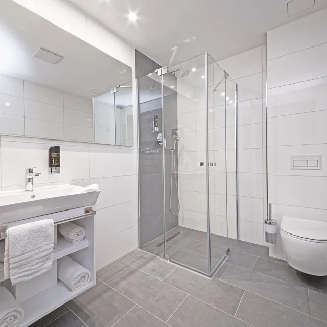 غرفة ثلاثية، Friends Hotel Dusseldorf-Airport Ratingen 2/3