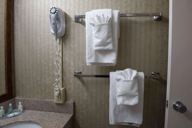 غرفة بسرير مزدوج، Quality Inn Beckley WV 3/3