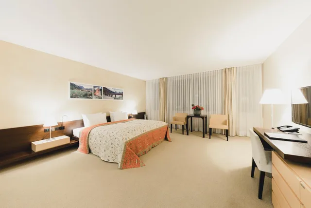 غرفة عائلية بإطلالة على المدينة، RESIDENCE HOTEL 2/6