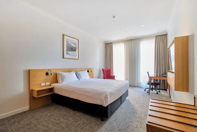 Superior King, Duxton Hotel 2/4