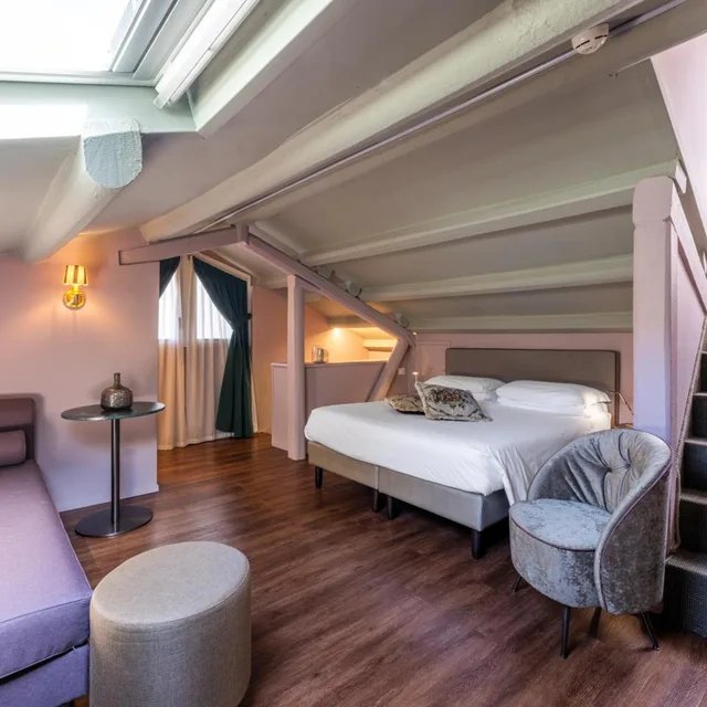 Deluxe, Double Bed, Two Extra Beds، Campiello Hotel 2/10