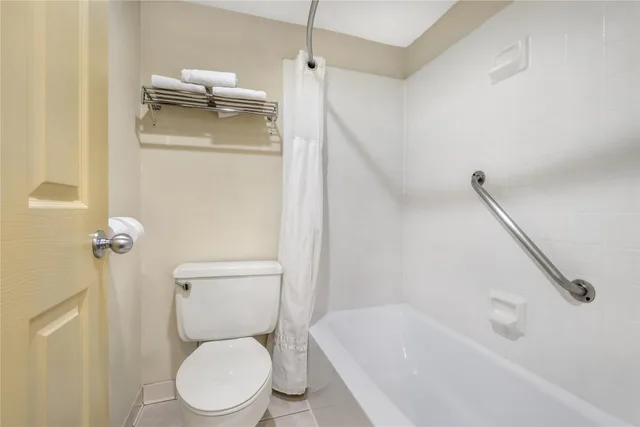 غرفة بسريرين كوين، Best Western Winchester Hotel 6/8