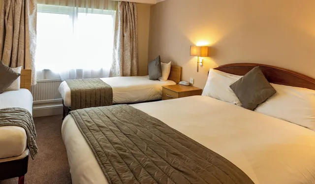 غرفة قياسية بسريرين منفصلين، Britannia Leeds Bradford Airport 1/10