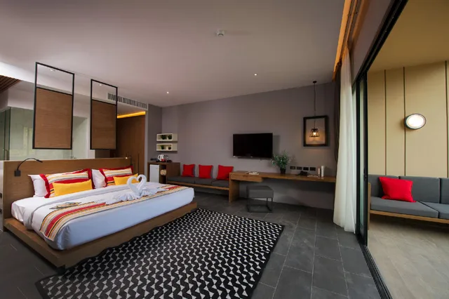 غرفة غراند ديلوكس، The Gallery Hotel Naiharn 1/3