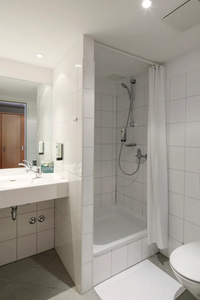 غرفة تنفيذية بسرير مزدوج، Airporthotel Berlin Adlershof 7/7