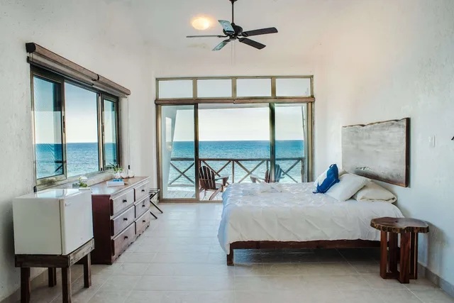 غرفة غراند بسرير كينج بإطلالة على البحر، Ventanas al Mar 1/3