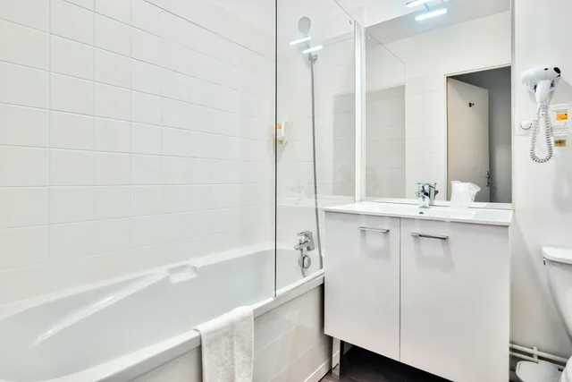 شقة بسرير كوين، Comfort Aparthotel Toulouse Metropole 3/4