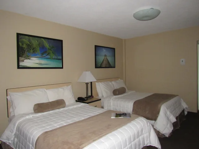 Room, 2 Double Beds, Cove Motel Oceanfront 1/6