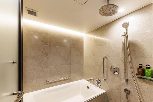 Junior Suite, Single, Multiple Beds, Airport View، Hotel Metropolitan Tokyo Haneda 3/4
