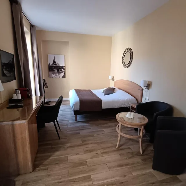 غرفة سوبيريور بسرير مزدوج أو سريرين منفصلين، Hotel Du Theatre 6/10