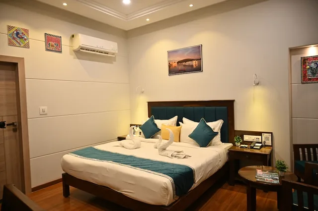 فيلا بريميوم بسرير كينج، Hotel Chirag 1/1