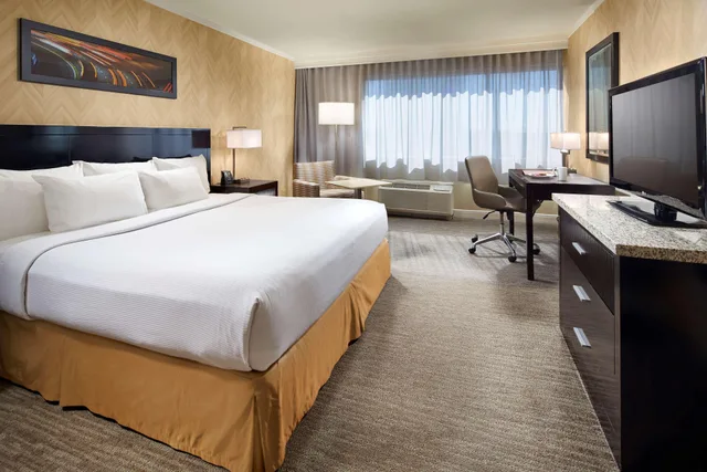 جناح لذوي الإعاقة، DoubleTree by Hilton Hotel LAX - El Segundo 2/10