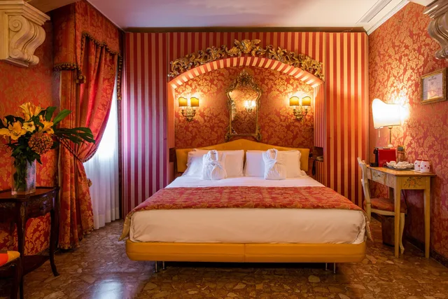 جناح جونيور بسرير كوين وسريرين منفصلين، Hotel Santo Stefano 1/3