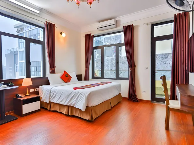 غرفة ديلوكس بإطلالة على الجبل، Joville Hotel Sapa 1/2
