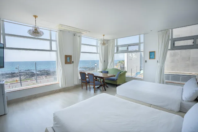 جناح سوبيريور بسريرين مزدوجين، Hotel White House 4/4