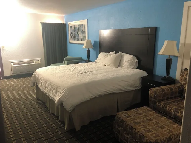 غرفة بسرير كينج، Executive Inn 4/9