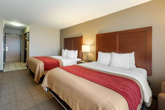 غرفة بسريرين كوين، Comfort Inn Limon 2/5