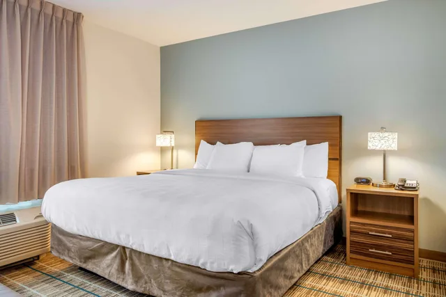 Suite, King Bed, MainStay Suites Newnan Atlanta South Hotel 1/3