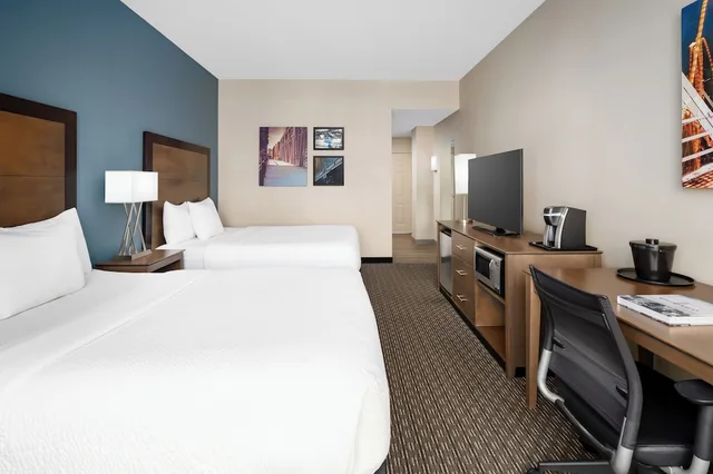 غرفة بسريرين كوين، La Quinta Inn Suites By Wyndham Chicago Downtown 9/10