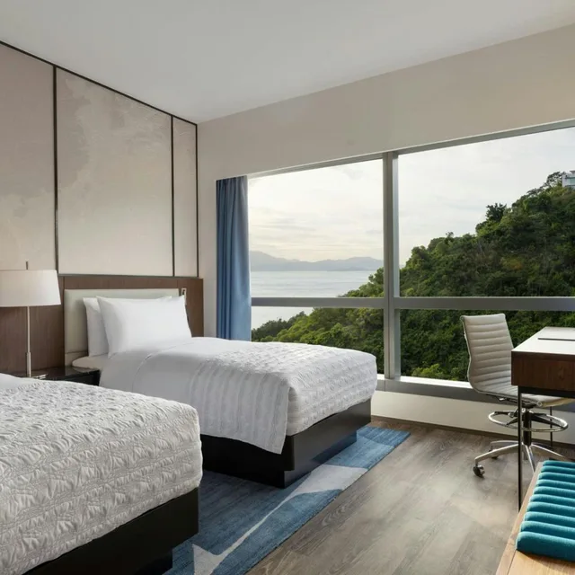 Room, Twin Beds, Side Ocean View، Le Meridien Cyberport Hotel 2/7