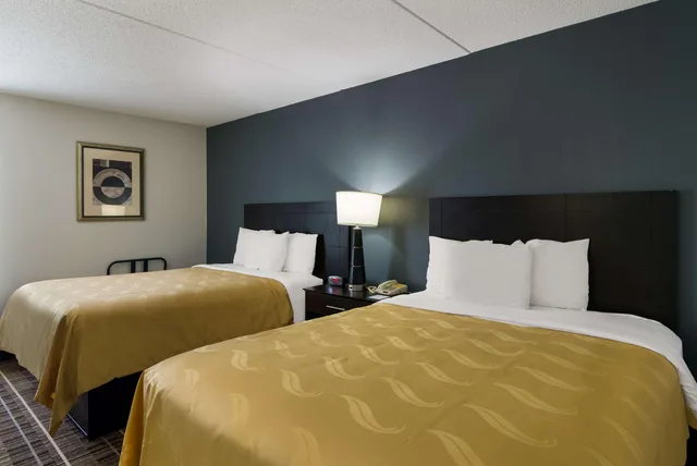 Room, Quadruple, 2 Queen Beds, Accessible, Quality Inn Aurora Naperville Area 1/1