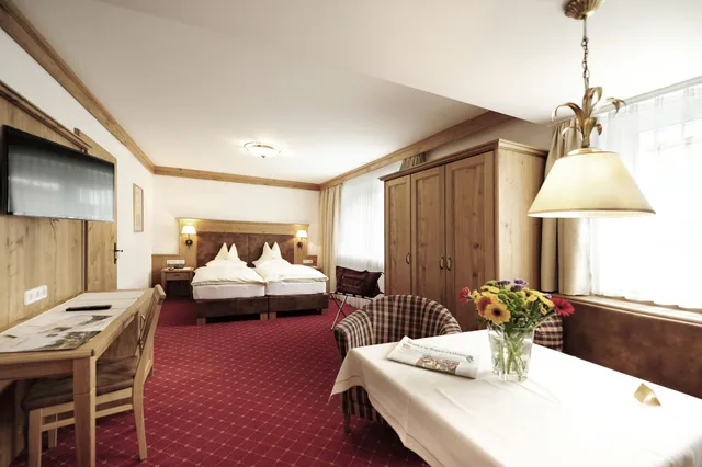غرفة قياسية بسرير كوين، Parkhotel 1/4