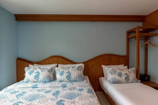 Room, Triple, Single Bed, 2 Queen Beds, Pool View, ROYAL PINEAPPLE HOTEL a welcome to wealth and good fortune 10/11