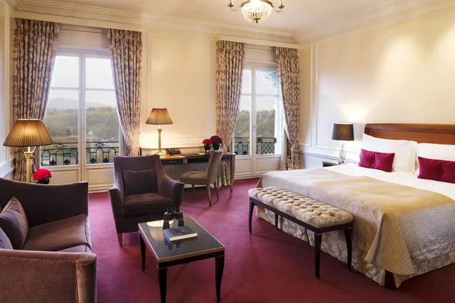 جناح جونيور ديلوكس بسرير كينج، Bellevue Palace 3/6