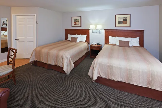 غرفة بسرير كوين لذوي الإعاقة، Tru by Hilton Wichita Falls 1/2