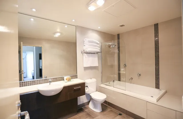 Apartment, 2 Queen Beds, Laundry, Jetted Tub, Kitchenette، Best Western Plus Hovell Tree Inn 4/5